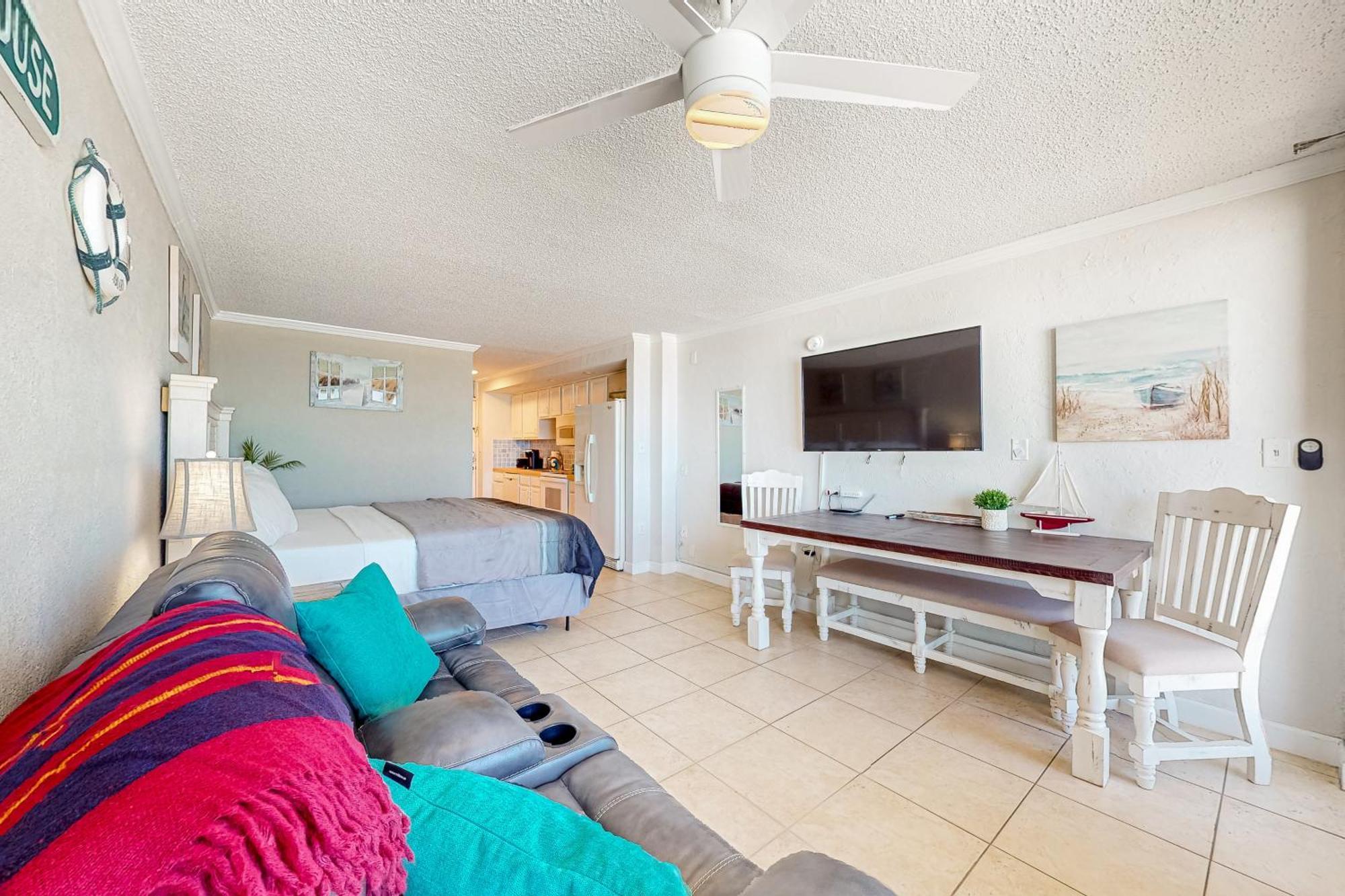 Sunshine & Oceanfront Serenity Daytona Beach Shores Ruang foto